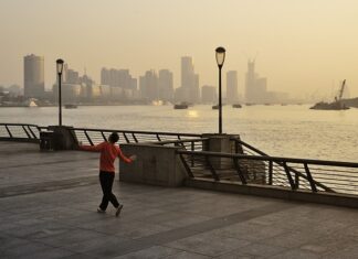 Gdzie można za darmo naładować samochód elektryczny? Gdzie można za darmo naładować samochód elektryczny?