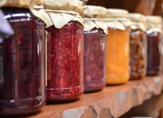 Jak często wyparzać butelki i smoczki? Jak często wyparzać butelki i smoczki?