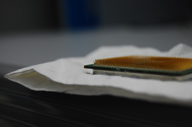 Czy da się uszkodzić ucho patyczkiem? Czy da się uszkodzić ucho patyczkiem?