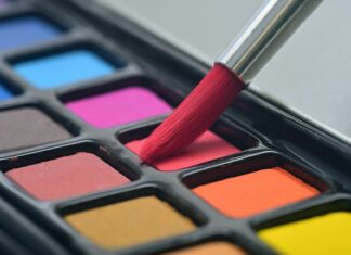 Czy można malować markerem po skórze?